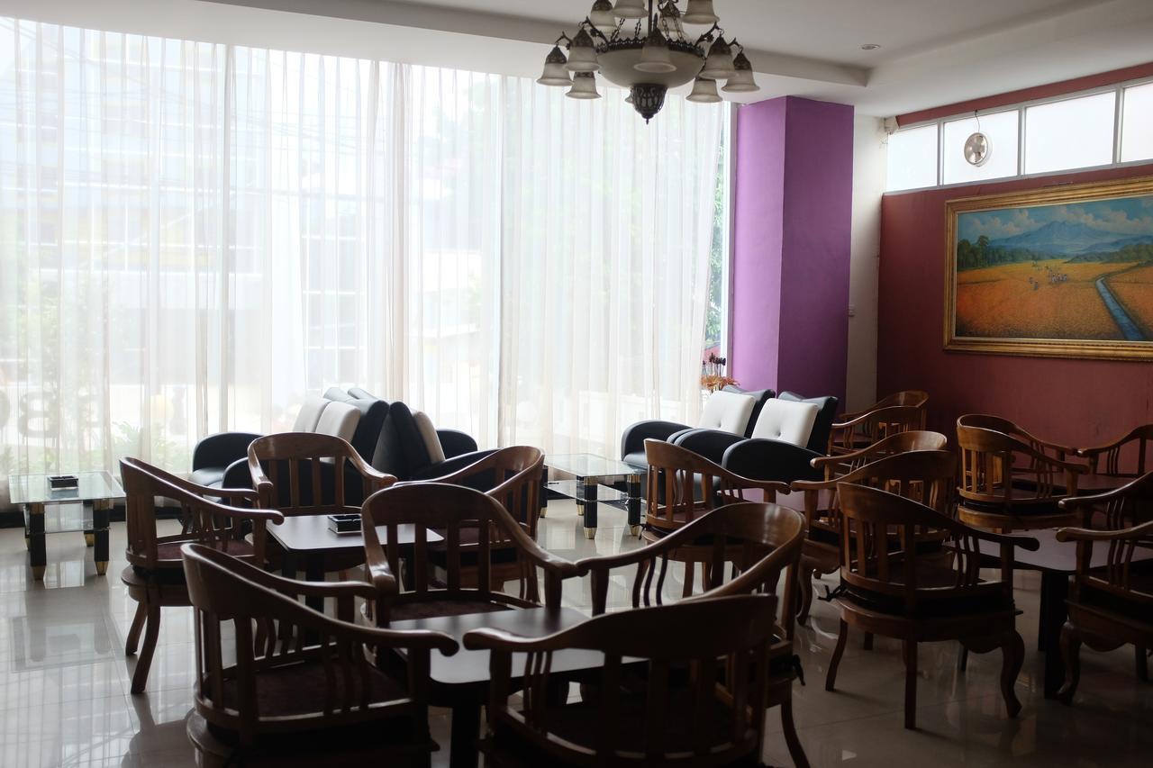 Reddoorz Plus Near Senen Jakarta Exteriér fotografie